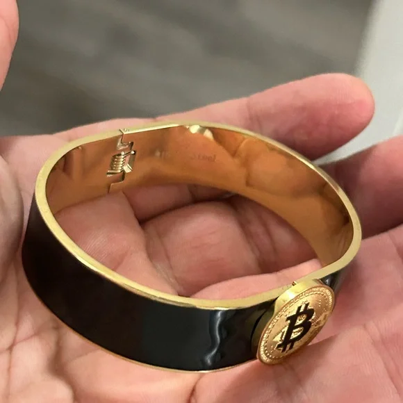 Rare limited Bitcoin Bracelet never worn - Picture 4 of 8